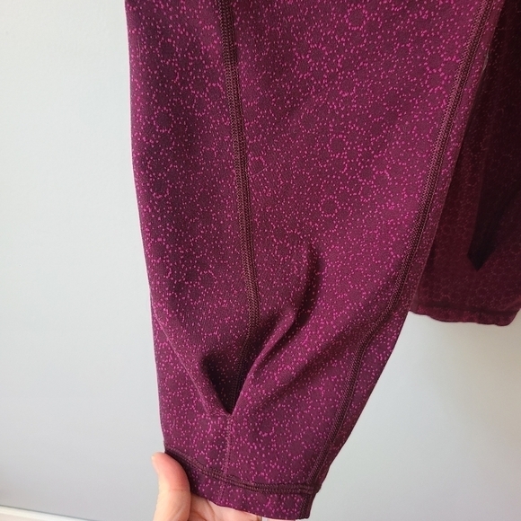 Lululemon Shake It Out Crop - Picture 10 of 16